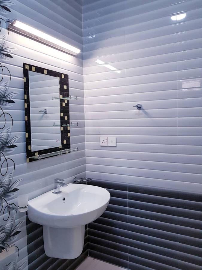 Snp Star Guest House تريكونامالاي الغرفة الصورة